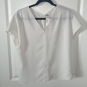 NWT Uniqlo off white v neck blouse Sz. S